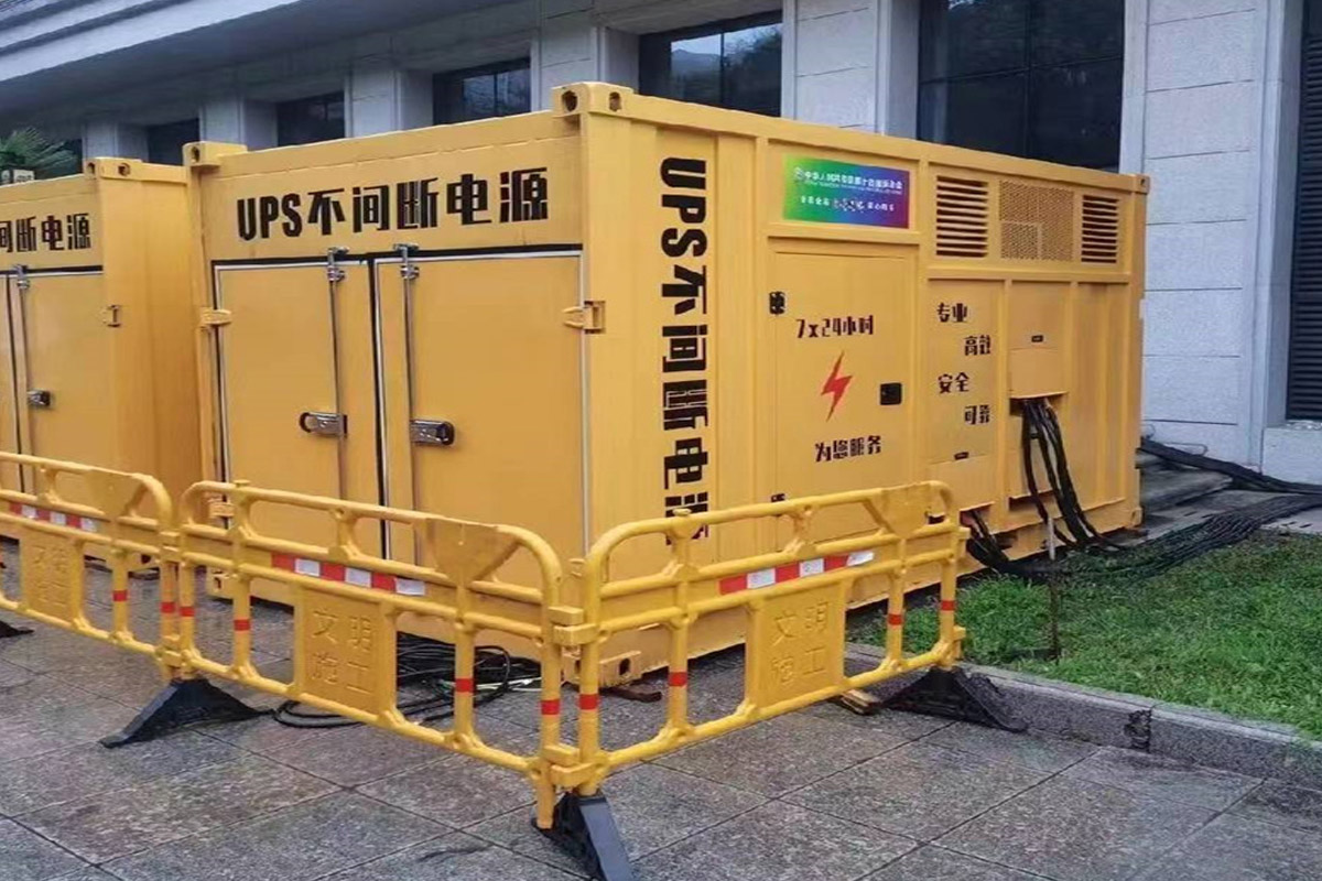 和静发电机租赁施工现场
